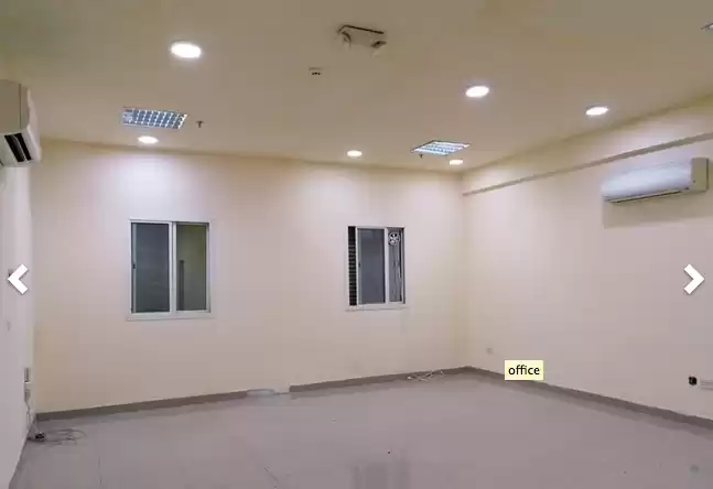 商业的 就绪物业 U/F 办公室  出租 在 萨德 , 多哈 #7737 - 1  image 